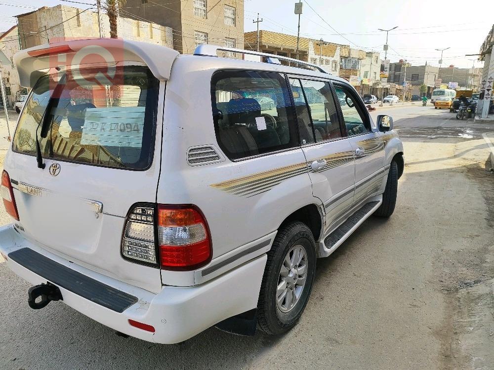 تويوتا لاندكروزر